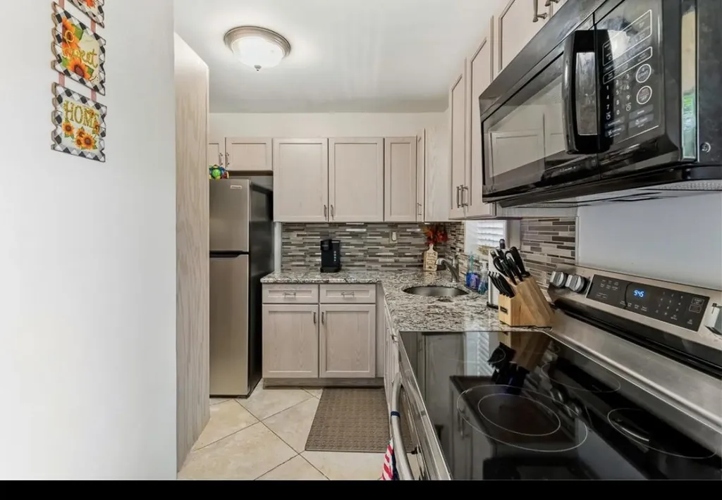 1975 SW Palm City Road Stuart FL 34994