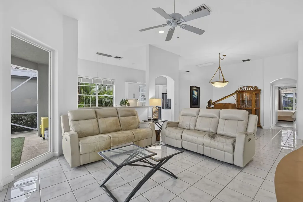 8387 Quail Meadow Way West Palm Beach FL 33412