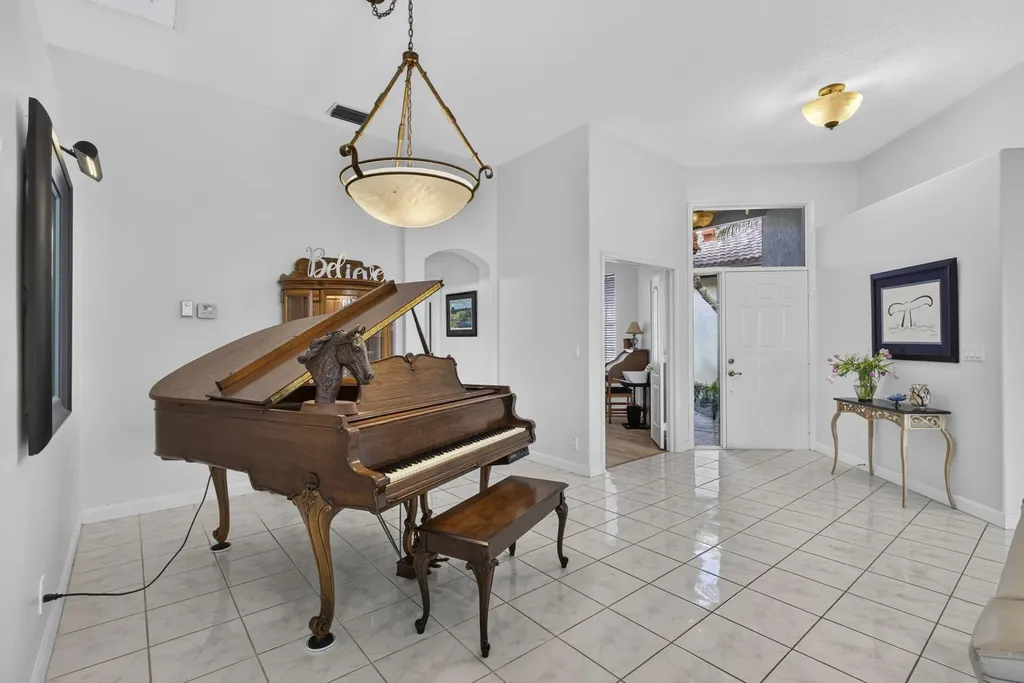 8387 Quail Meadow Way West Palm Beach FL 33412