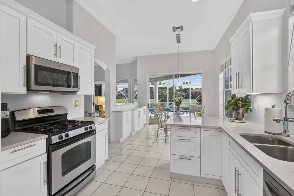 8387 Quail Meadow Way West Palm Beach FL 33412