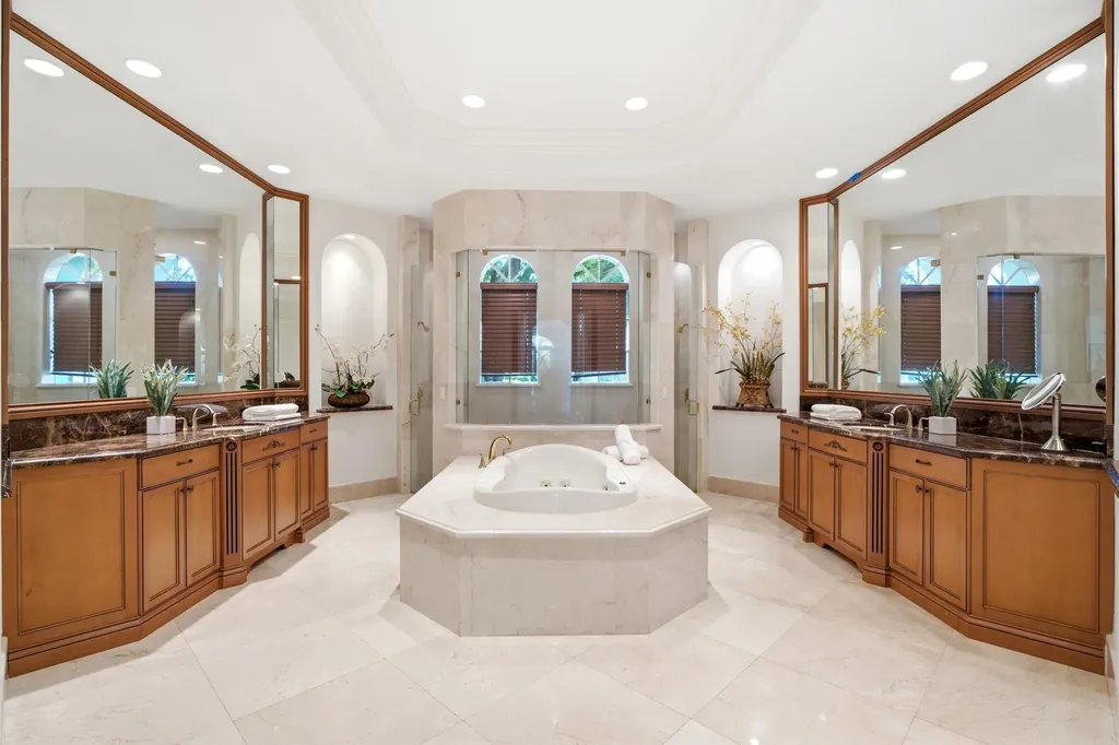 17165 Ave Le Rivage Boca Raton FL 33496