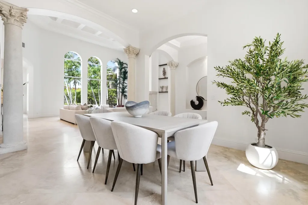 17165 Ave Le Rivage Boca Raton FL 33496