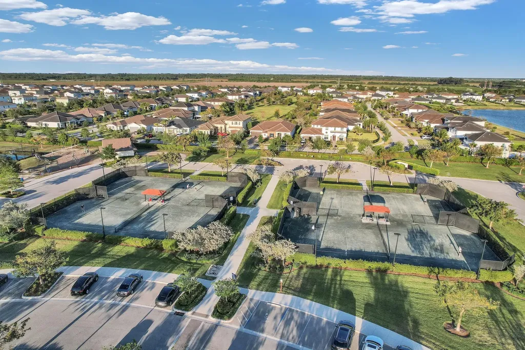 1168 Sterling Pine Place Loxahatchee FL 33470
