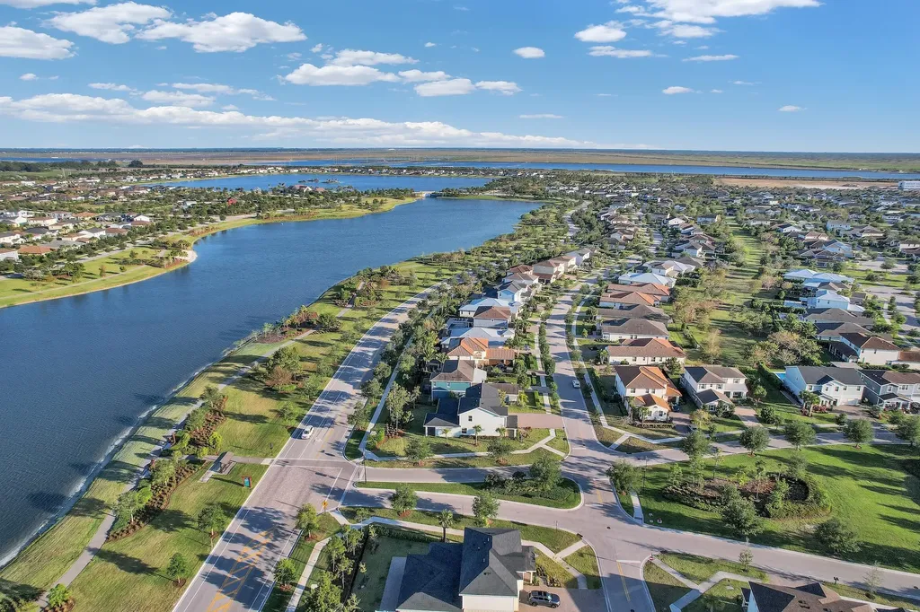 1168 Sterling Pine Place Loxahatchee FL 33470