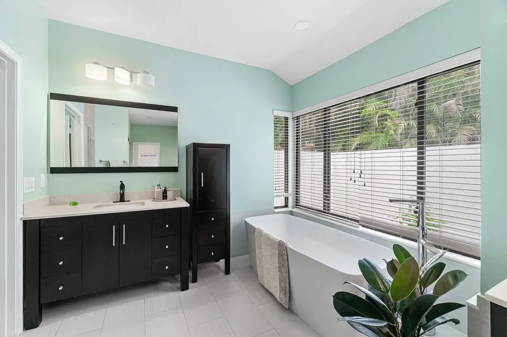 3615 SW 24th Lane Delray Beach FL 33445