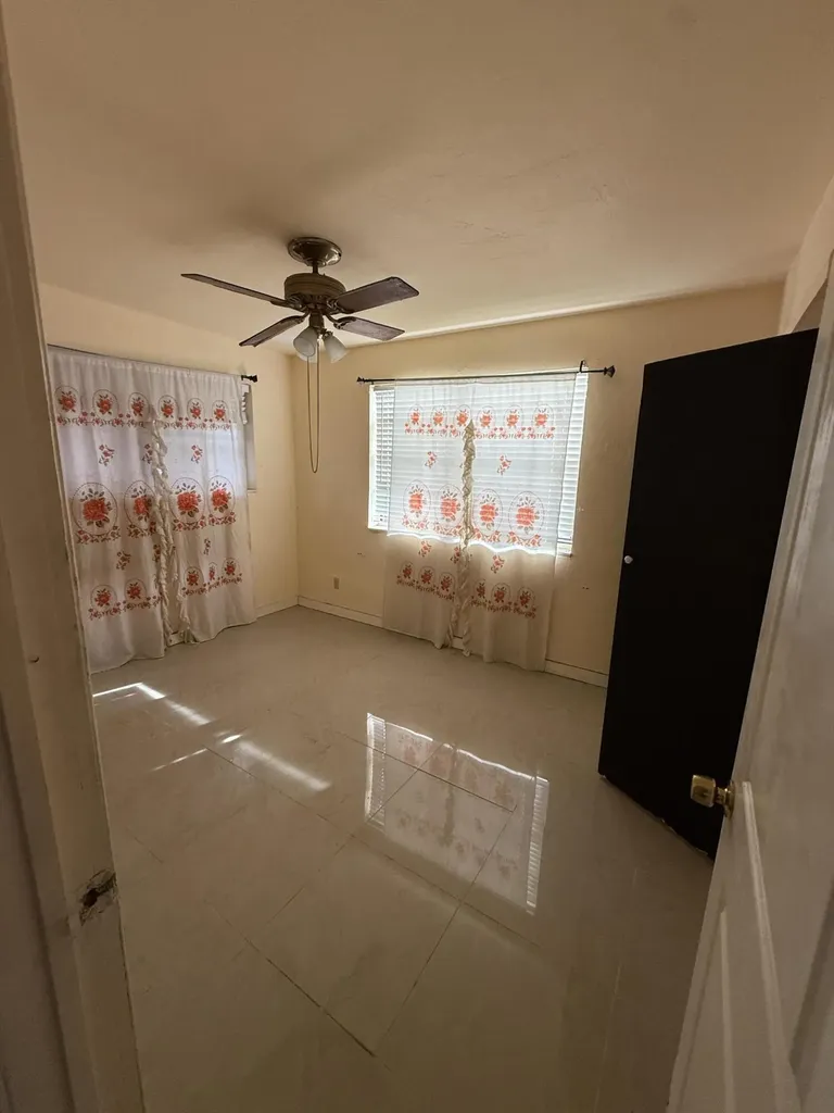 124 NW 45th Avenue Plantation FL 33317