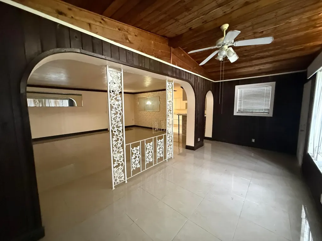124 NW 45th Avenue Plantation FL 33317