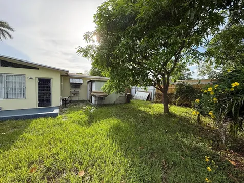 124 NW 45th Avenue Plantation FL 33317