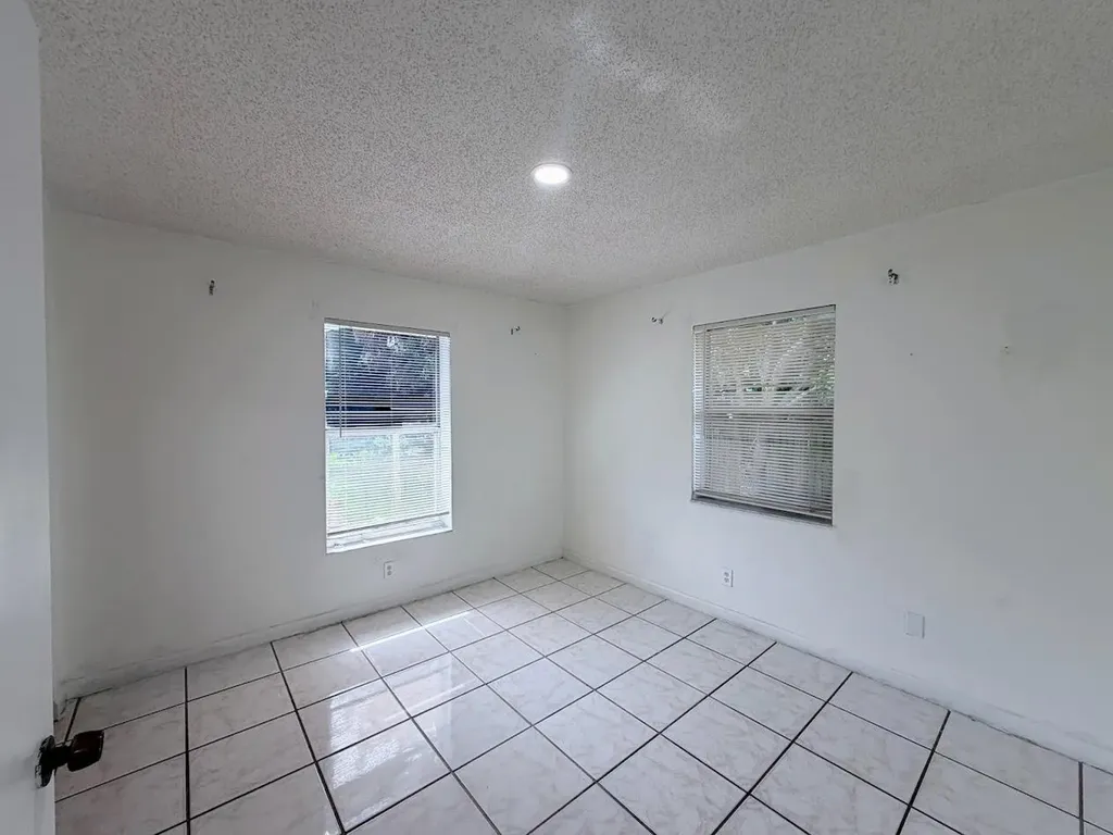 5899 Mango Road West Palm Beach FL 33413