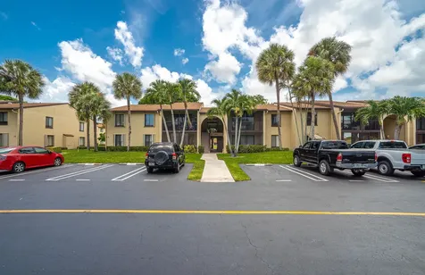 610 Sea Pine Way Greenacres FL 33415