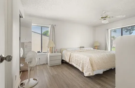 610 Sea Pine Way Greenacres FL 33415