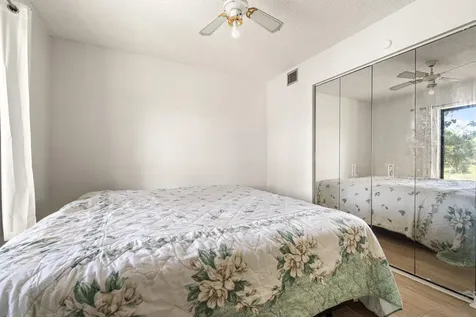 610 Sea Pine Way Greenacres FL 33415
