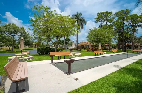 610 Sea Pine Way Greenacres FL 33415