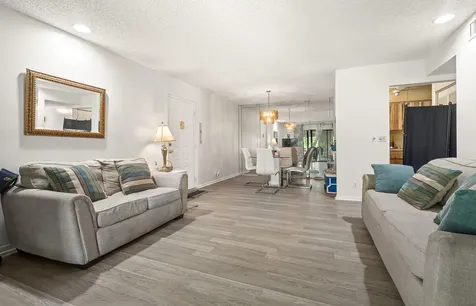 610 Sea Pine Way Greenacres FL 33415