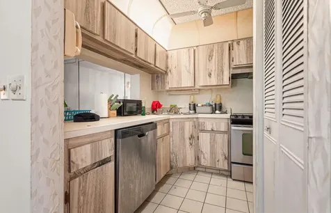 610 Sea Pine Way Greenacres FL 33415