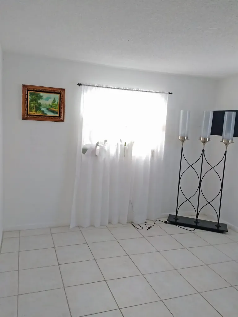 205 NE 3rd Street Boynton Beach FL 33435