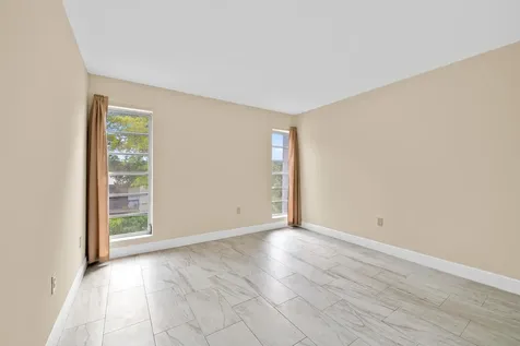 483 N Pine Island Road Plantation FL 33324