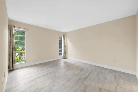 483 N Pine Island Road Plantation FL 33324