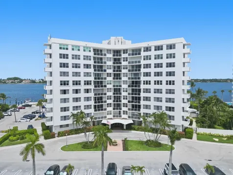 2800 N Flagler Drive West Palm Beach FL 33407