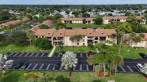 627 Sea Pine Way Greenacres FL 33415