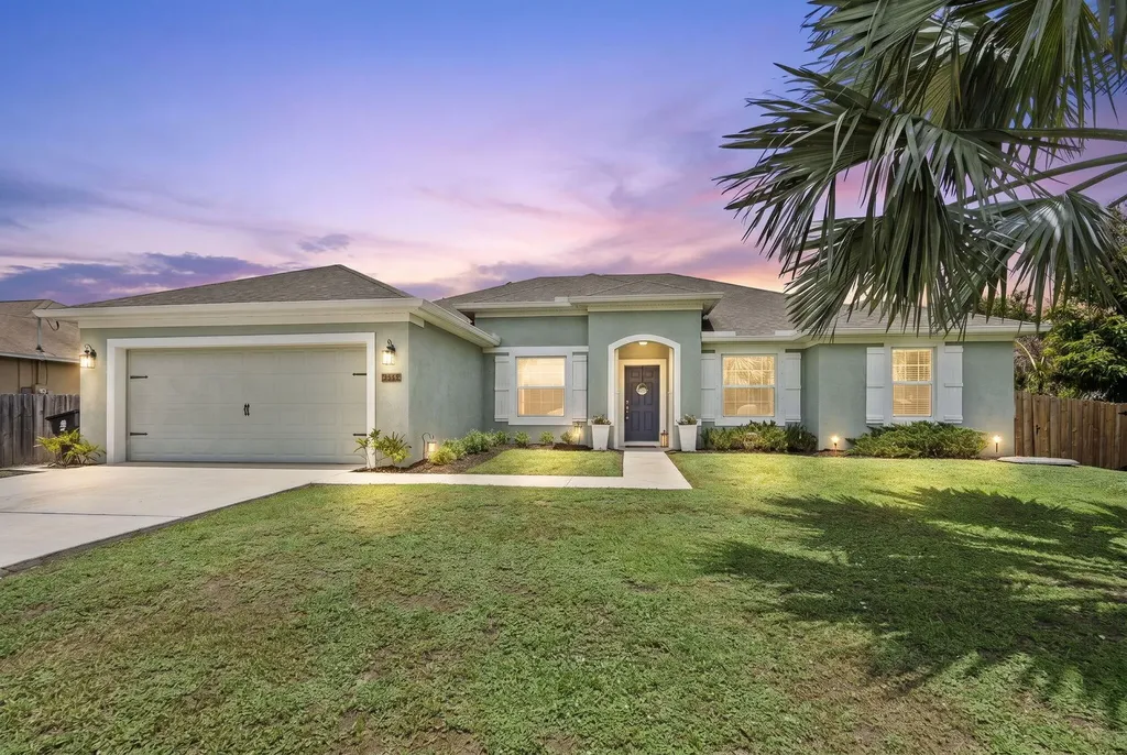 2141 SW Leafy Road Port St Lucie FL 34953