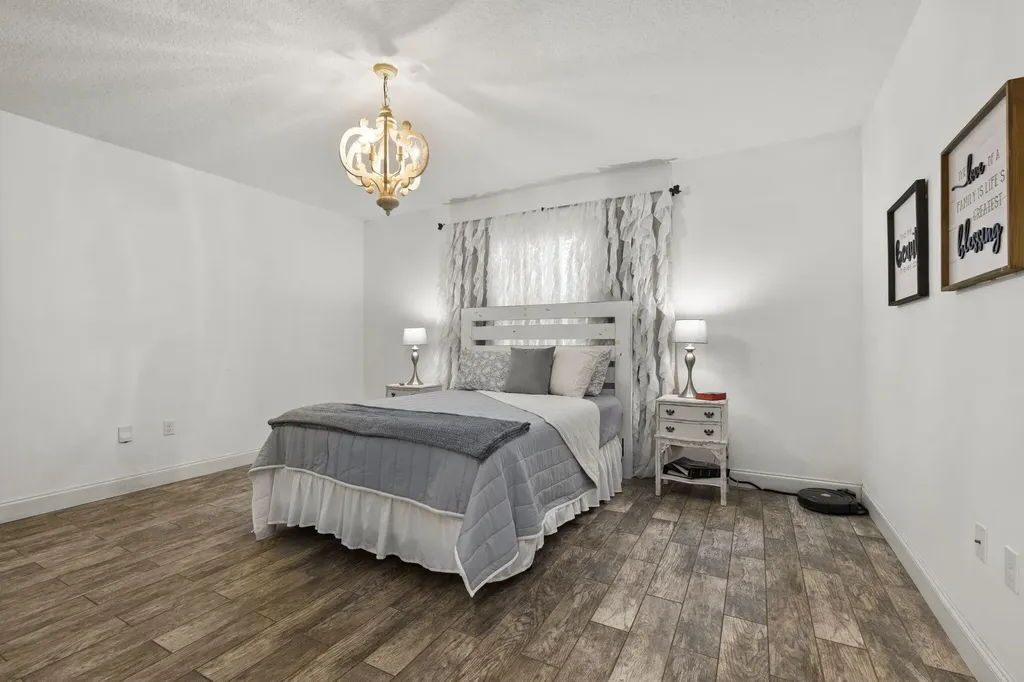 2141 SW Leafy Road Port St Lucie FL 34953