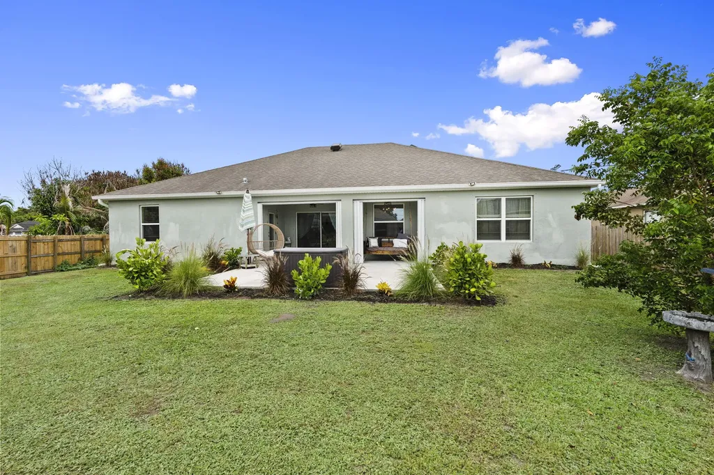2141 SW Leafy Road Port St Lucie FL 34953