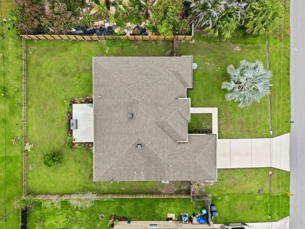 2141 SW Leafy Road Port St Lucie FL 34953