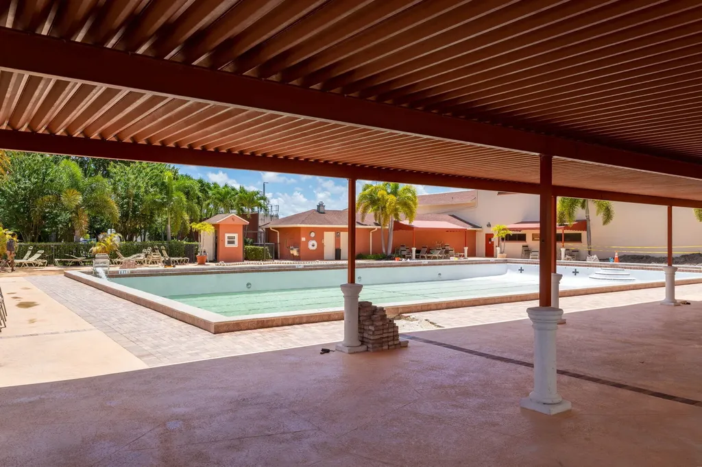 104 Mansfield C Drive Boca Raton FL 33434