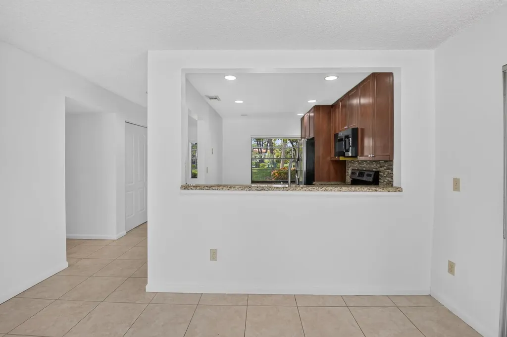 9264 Vista Del Lago Boca Raton FL 33428