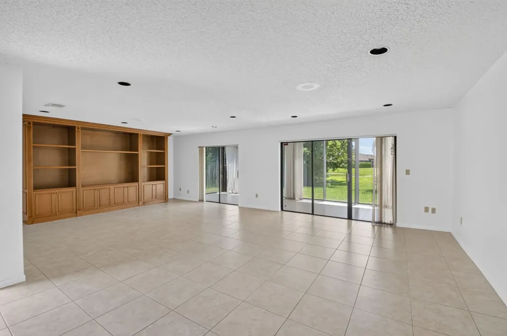 9264 Vista Del Lago Boca Raton FL 33428