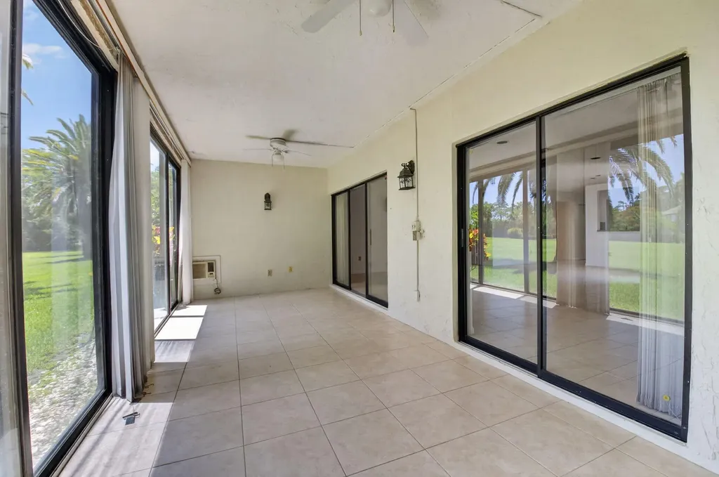 9264 Vista Del Lago Boca Raton FL 33428