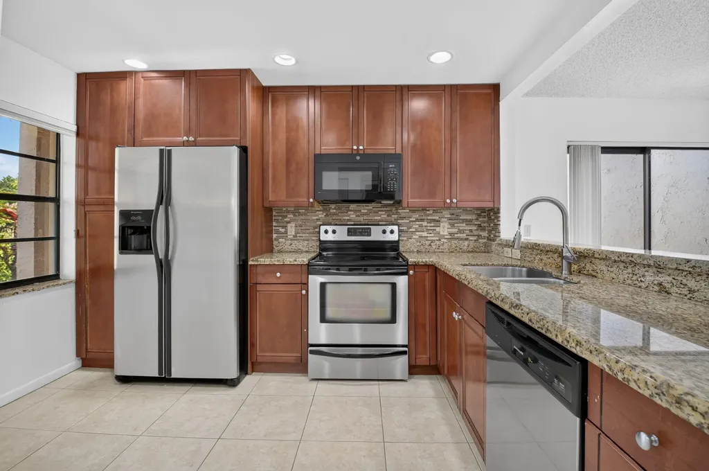 9264 Vista Del Lago Boca Raton FL 33428