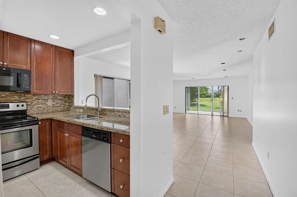 9264 Vista Del Lago Boca Raton FL 33428