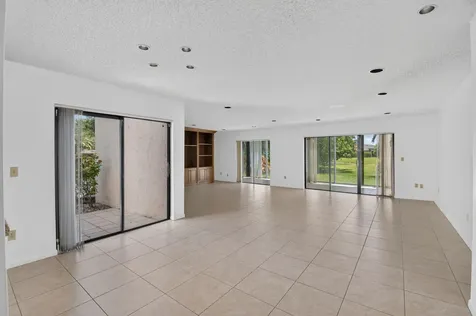 9264 Vista Del Lago Boca Raton FL 33428