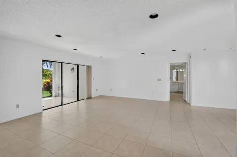 9264 Vista Del Lago Boca Raton FL 33428