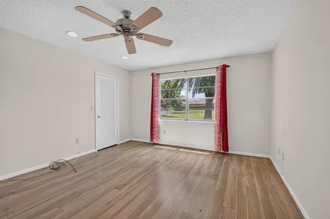 9264 Vista Del Lago Boca Raton FL 33428