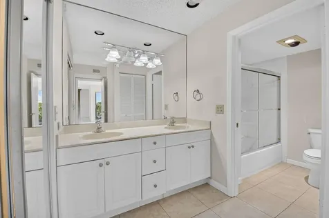 9264 Vista Del Lago Boca Raton FL 33428