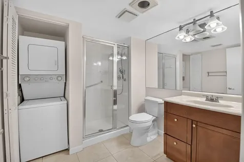 9264 Vista Del Lago Boca Raton FL 33428