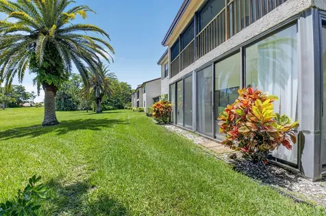 9264 Vista Del Lago Boca Raton FL 33428