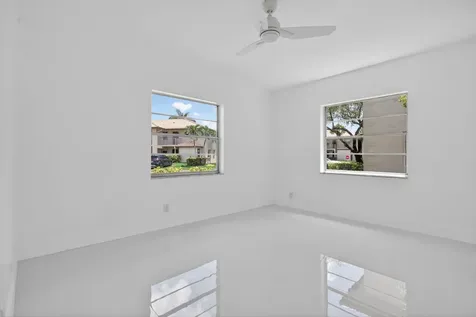 5561 Lakeside Drive Margate FL 33063