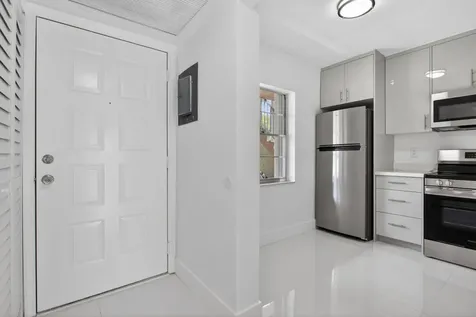 5561 Lakeside Drive Margate FL 33063