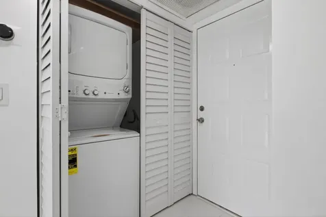 5561 Lakeside Drive Margate FL 33063