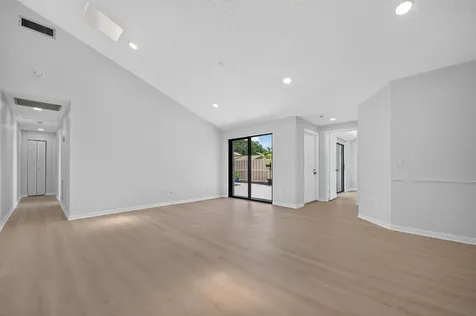 5620 Eagle Lake Drive Palm Beach Gardens FL 33418