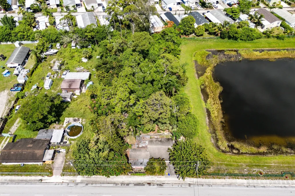 4401 S Haverhill Road Lake Worth FL 33463