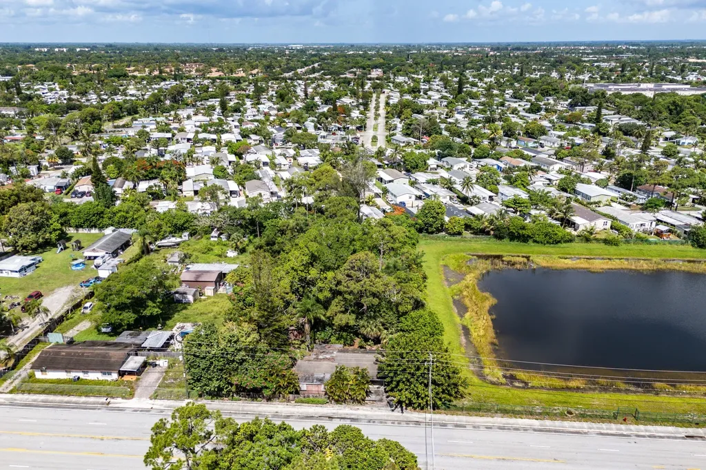 4401 S Haverhill Road Lake Worth FL 33463