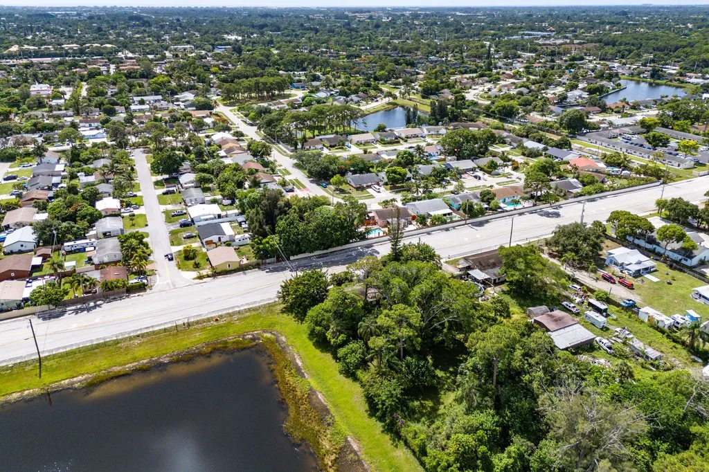 4401 S Haverhill Road Lake Worth FL 33463