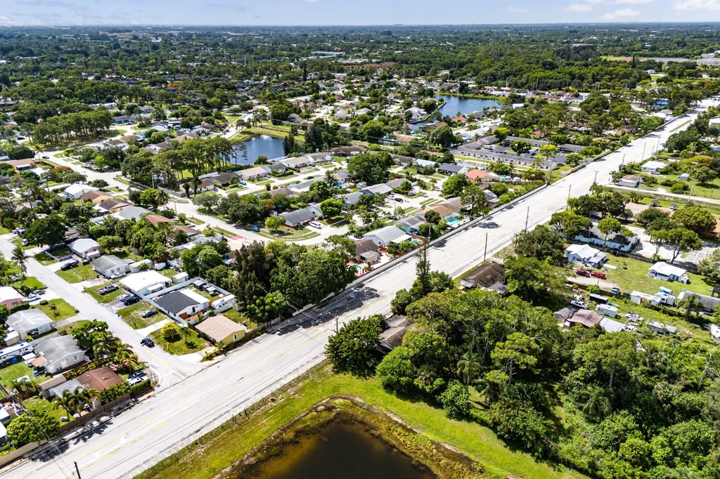 4401 S Haverhill Road Lake Worth FL 33463