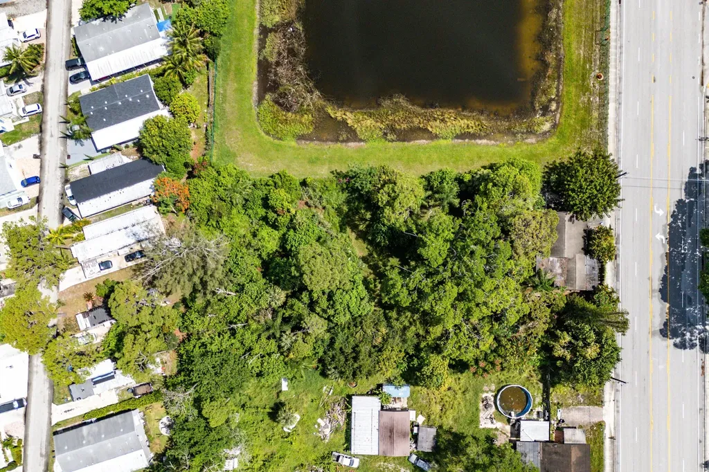 4401 S Haverhill Road Lake Worth FL 33463