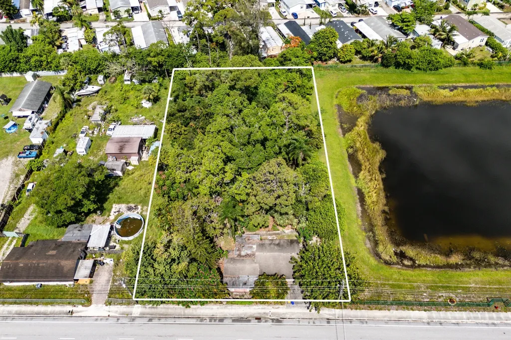 4401 S Haverhill Road Lake Worth FL 33463